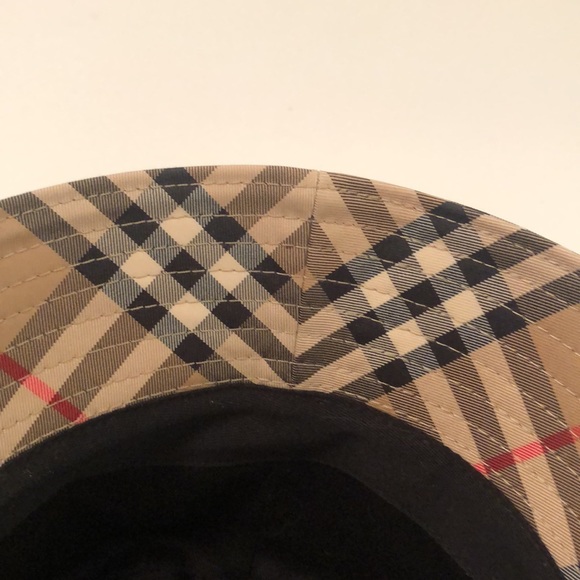 Burberry Heavy Check Bucket Hat - Picture 12 of 16